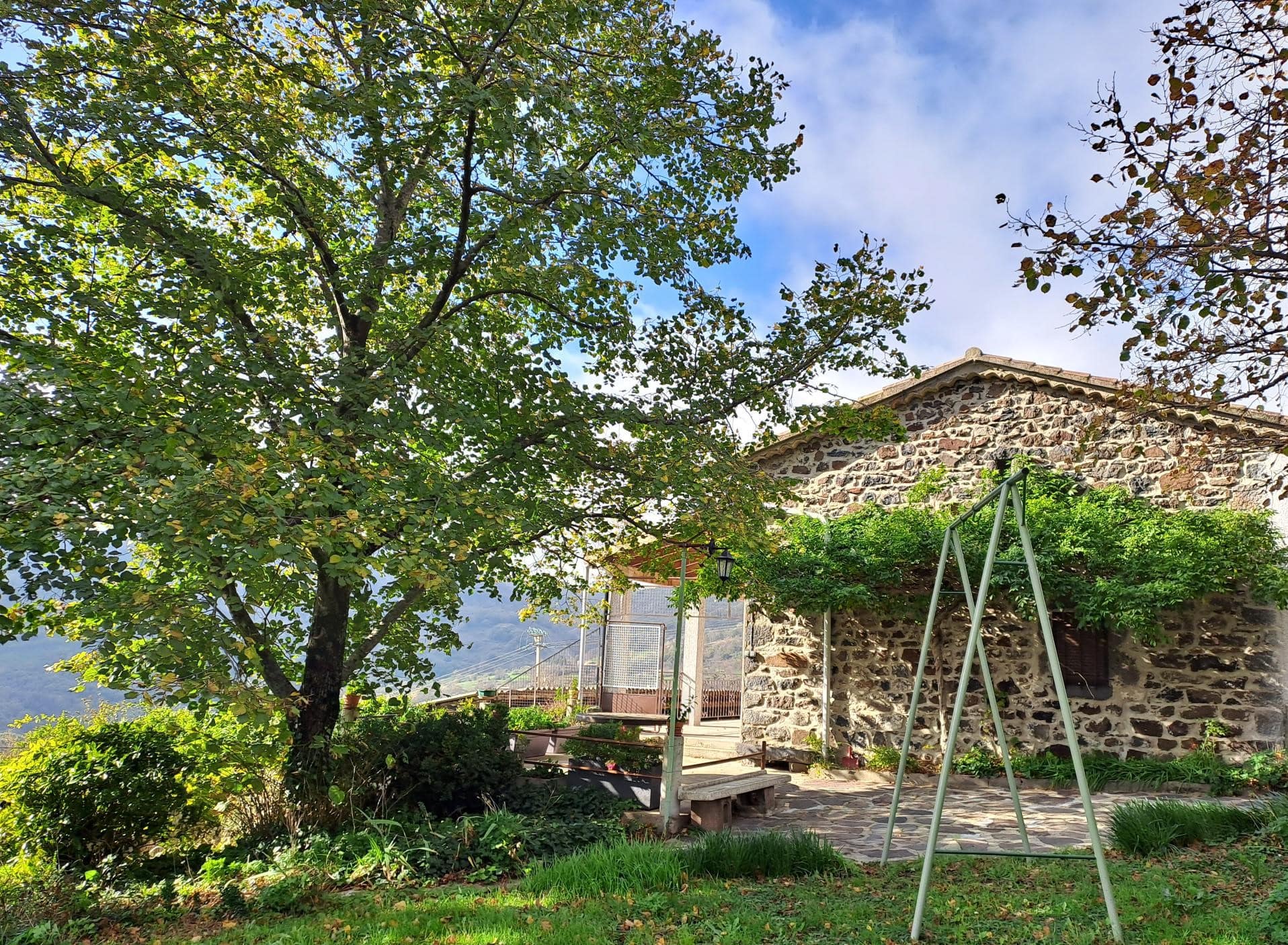 Vue depuis le gîte de l'Aubespy, en Ardèche